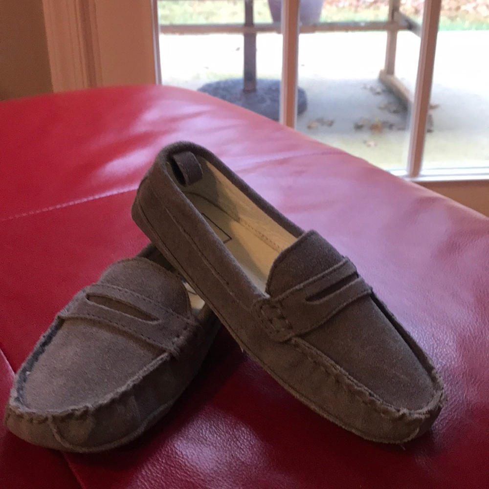 Gap suede shoes